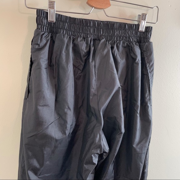 FILA RED BLACK 2 PC ATHLETIC Y2K WIND BREAKER ATHLEISURE TRACK SUIT - Picture 12 of 16